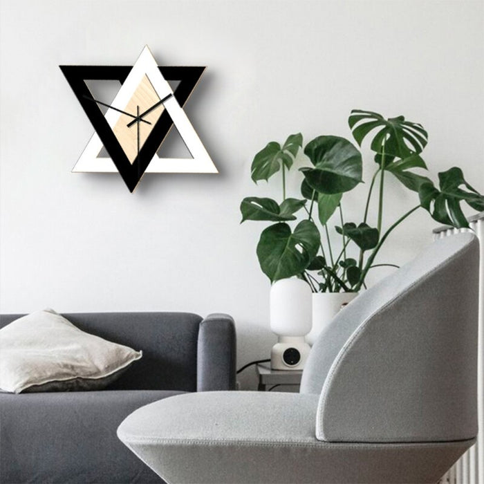 Horloge Murale Bois Noir et Blanc | Ajoutez une Touche de Contraste Élégant à Votre Décoration !