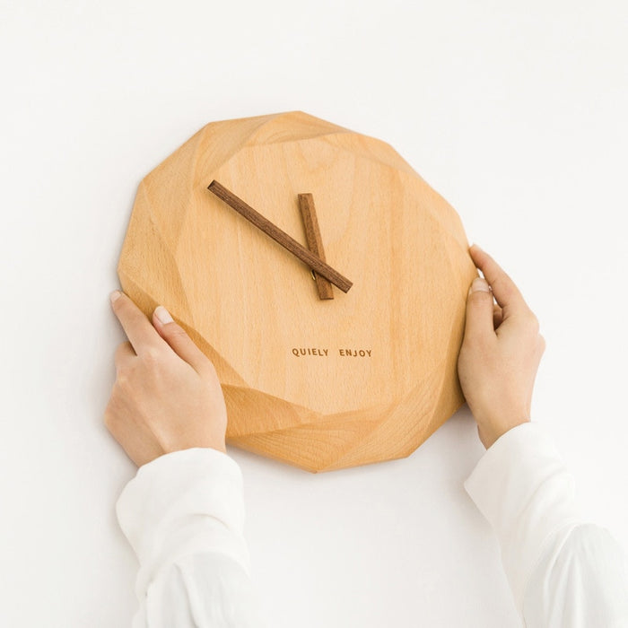 Horloge Murale Bois Élégance | Ajoutez une Touche de Raffinement à Votre Décoration !
