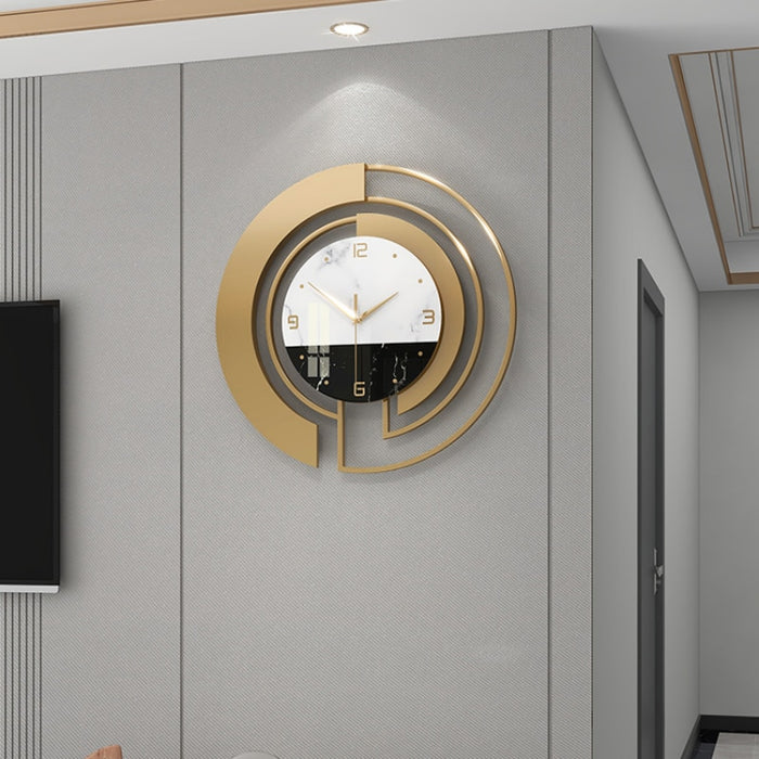 Horloge Murale Luxueuse Dorée | Ajoutez une Touche d'Élégance à Votre Intérieur