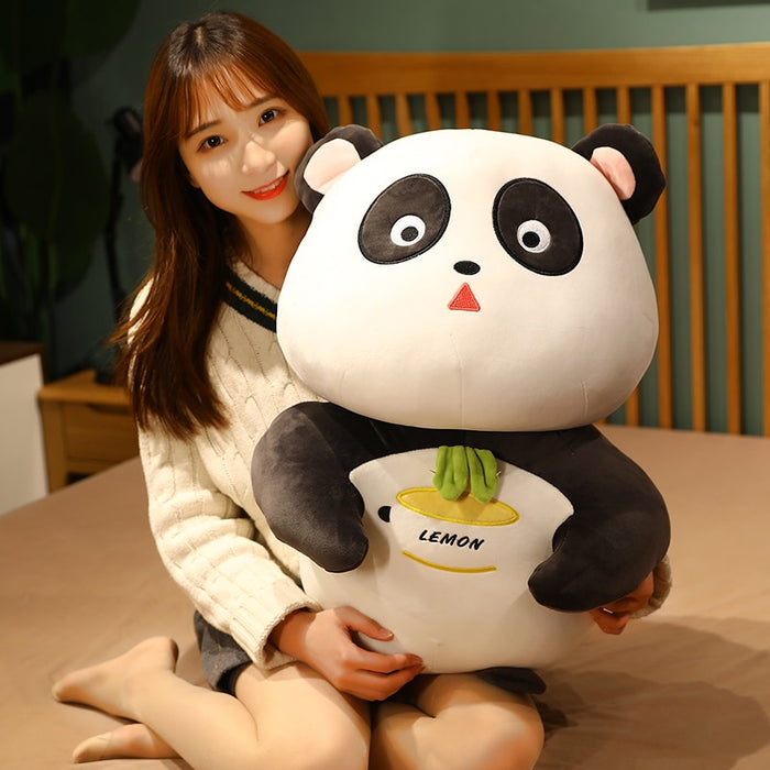 🐼😄 Peluche Panda Rigolo – 25-60 cm | Le Compagnon Rigolard pour des Moments de Joie | Cadeau Parfait | Certifié CE 🌟