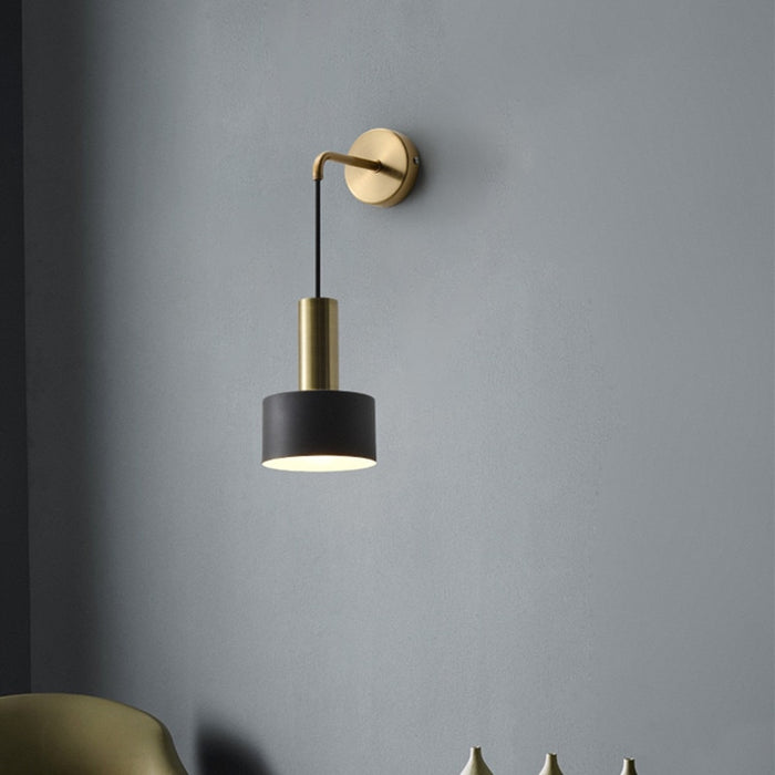 Lampe de Chevet Murale LED : Éclairage Pratique et Design Compact