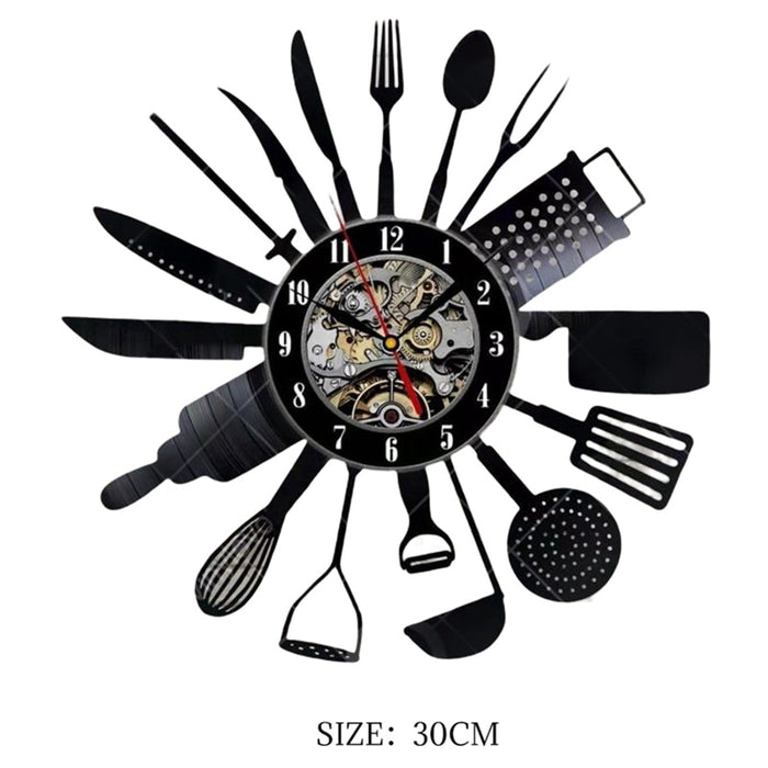 Horloge Murale Cuisine "Noir Couverts Vinyle" : Une Touche Vintage et Gourmande dans votre Espace Culinaire