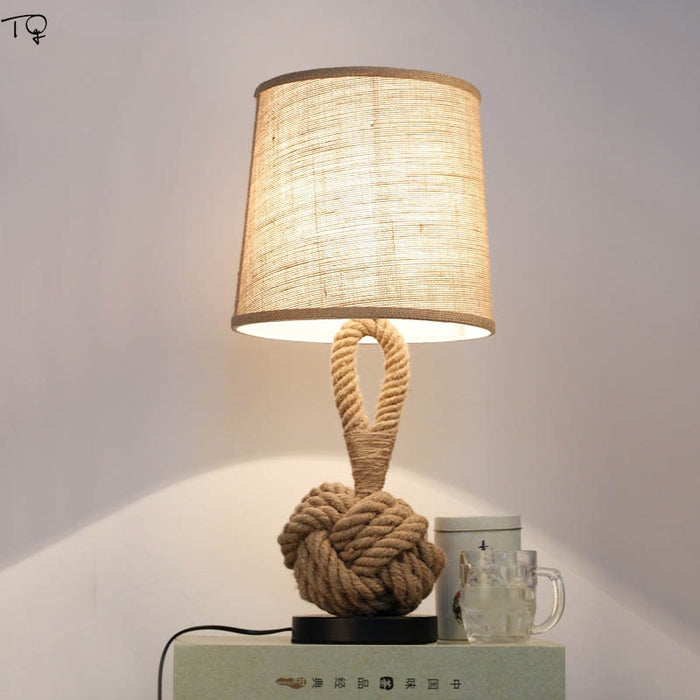 Lampe de Chevet Rotin 13x60 CM : Ajoutez une Touche Naturelle et Élégante à votre Espace de Nuit